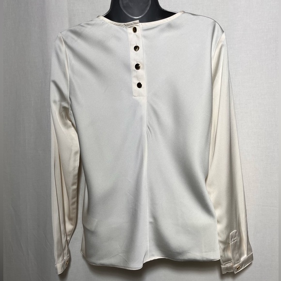 NEW J Crew Long-sleeve button-back top in everyday crepe Size xs - Picture 3 of 6